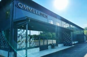 Vaateyrityksen rakennus.