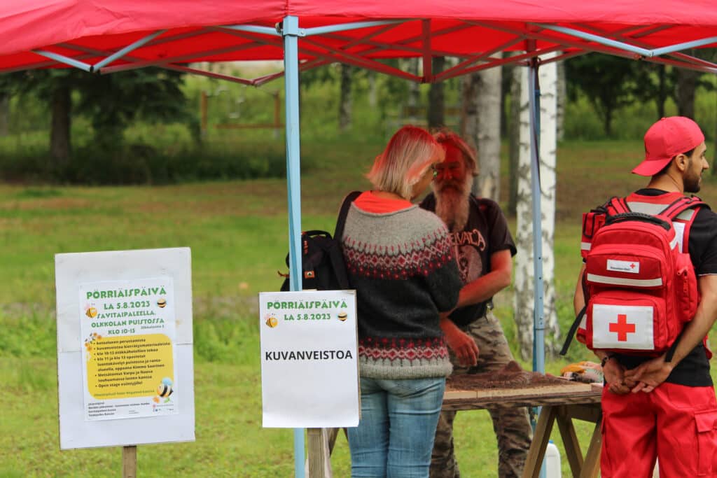 Kuvanveistopiste Pörriäispäivässä