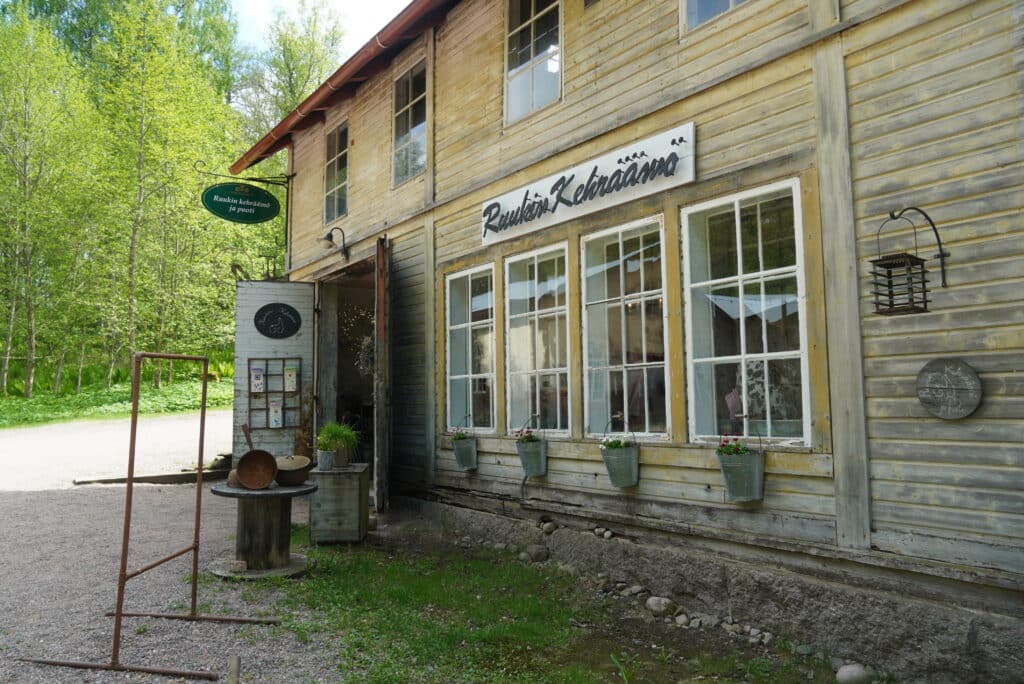 Kuvassa Mathildedalin Ruukin kehräämö.